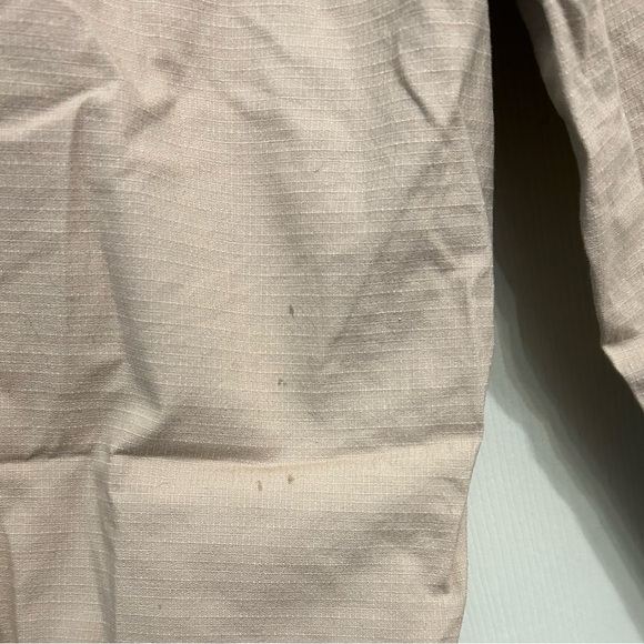 Vuori pants women’s size XSmall tan color - Picture 3 of 8